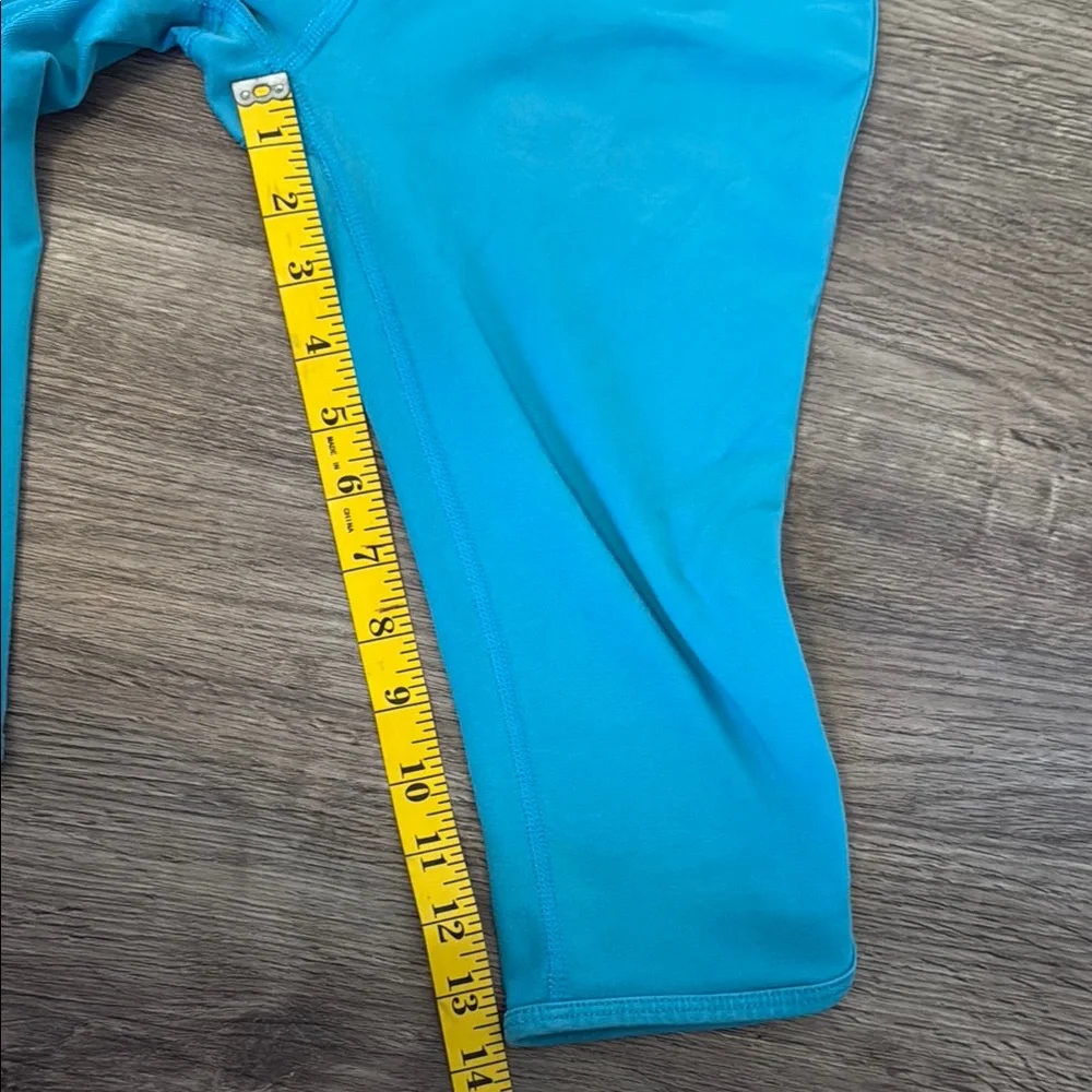 Nike Women's Teal Capris‎